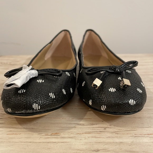 Ann Taylor Polka Dot flats - Picture 6 of 7